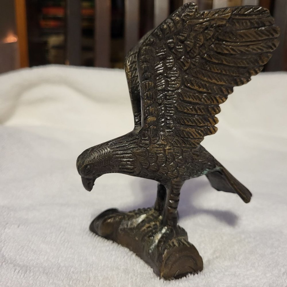 Eagle Figurine (heavy)